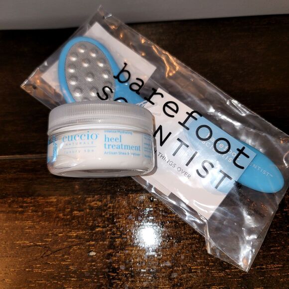 Cuccio & Barefoot Scientist Duo Foot Care Pack *Great Gift* - Picture 3 of 4